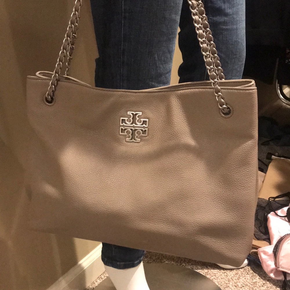 ***Bonus buy*** Tory Burch  wallet/tote combo